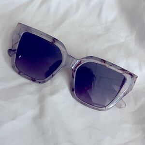 MAURICES SUNGLASSES 100% UV protection, great condition! Beautiful color!